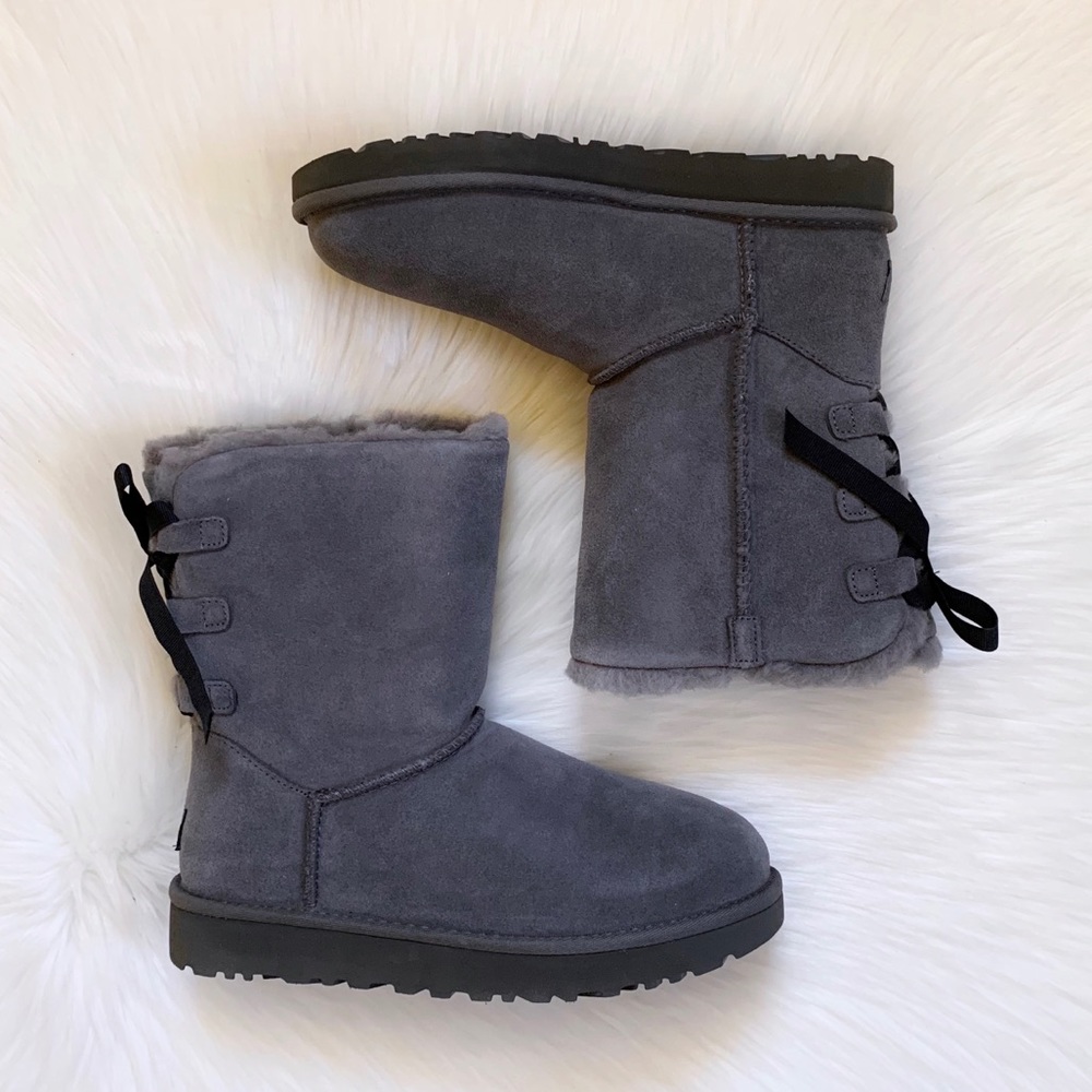 UGG Short Continuity Bow Boots In Charcoal - Picture 6 of 8